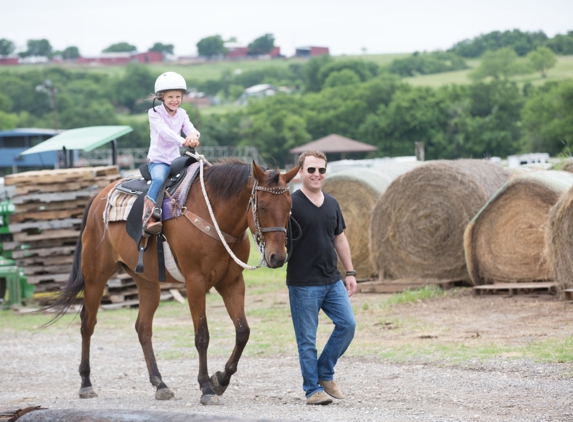 Benbrook  Stables - Benbrook, TX