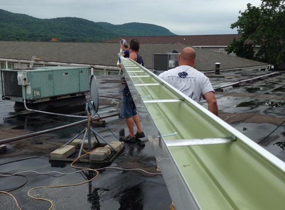 4 Seasons Seamless Gutter Service - Queensbury, NY