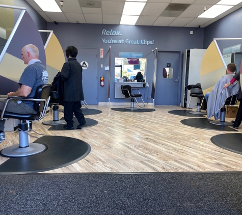 Great Clips - Pacifica, CA