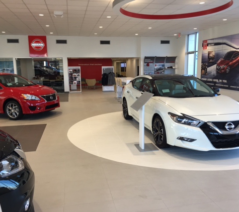 Simmons Nissan - Mount Airy, NC