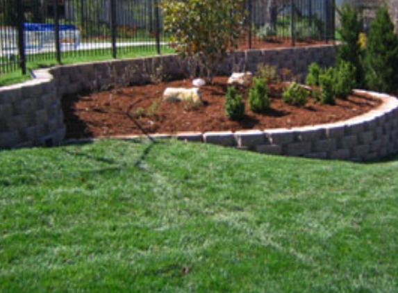 Pinnacle Lawn Care - Grandview, MO