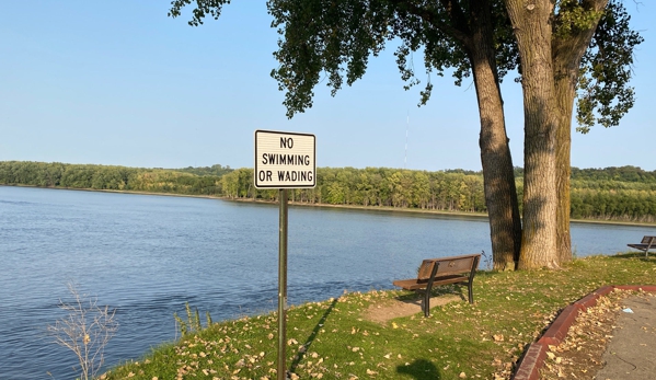 Miller Riverview Park & Campground - Dubuque, IA