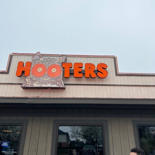 Hooters - Jonesboro, GA
