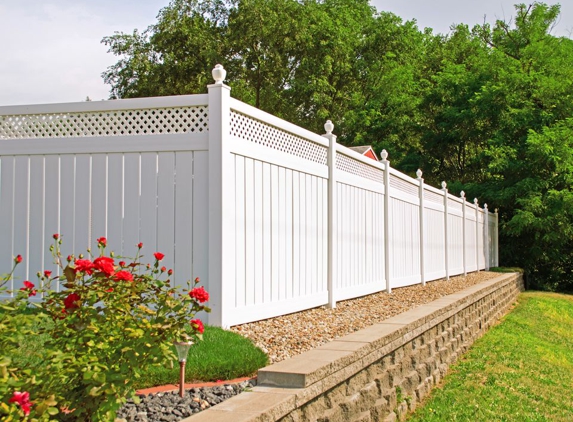 Boundary 100 Percent Pvc Fences - Richmond Hill, NY