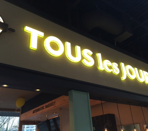 TOUS les JOURS - Bellevue, WA