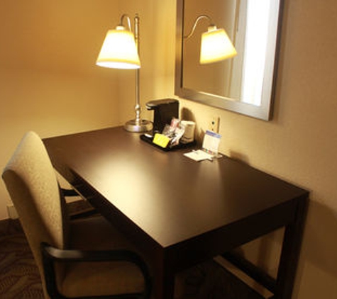 Hampton Inn & Suites Houston-Cypress Station - Houston, TX