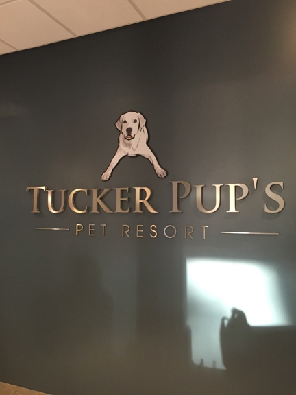 Tucker Pup's Pet Resort - Chicago, IL