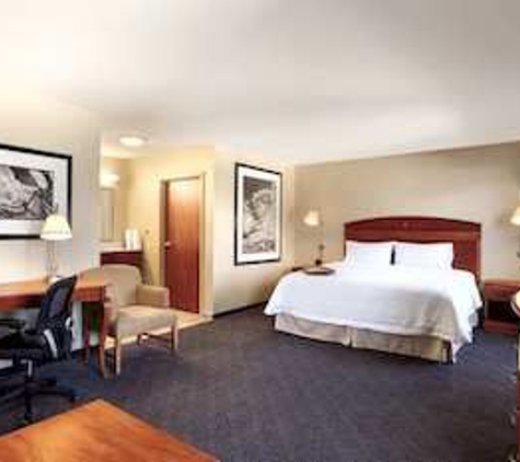 Hampton Inn & Suites Mystic - Mystic, CT