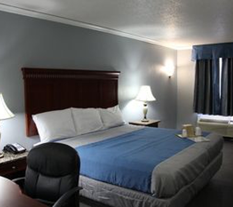 Quarters Inn & Suites - Antioch, TN