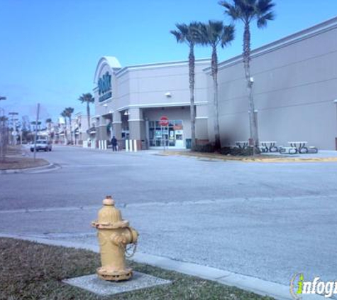 Publix Super Market at Windsor Commons Shopping Center - Jacksonville, FL