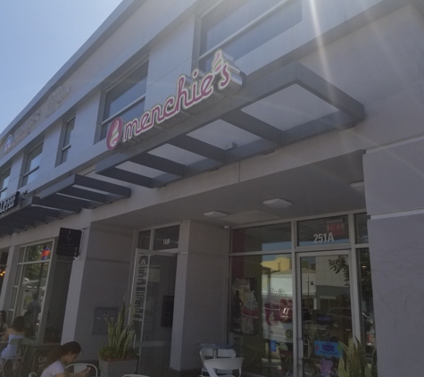 Menchie's Frozen Yogurt - Glendale, CA