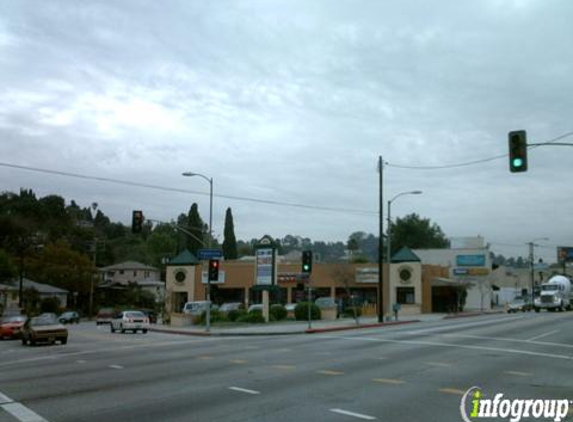 Clean'n Save Cleaners - Los Angeles, CA