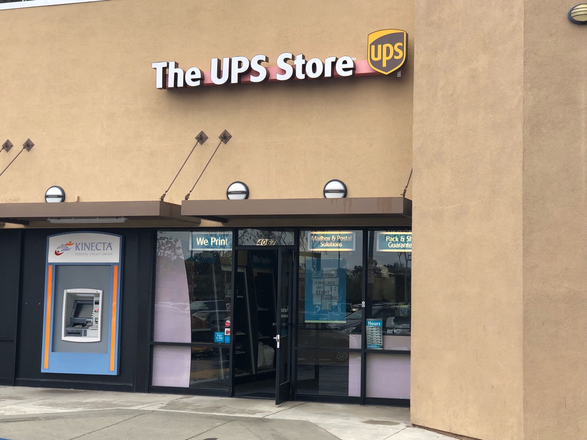 The UPS Store - Lakewood, CA 90712