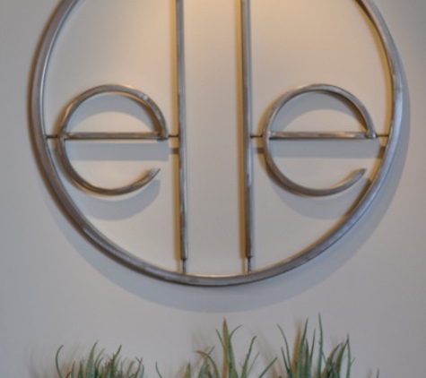Elle Style Bar Aveda Concept Salon - Clovis, CA