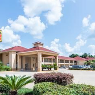 Super 8 by Wyndham Lake Charles Northeast - Lake Charles, LA