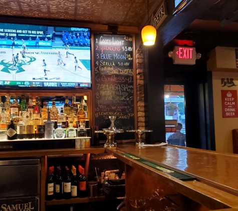 Maggie's Town Tavern - Little Falls, NJ