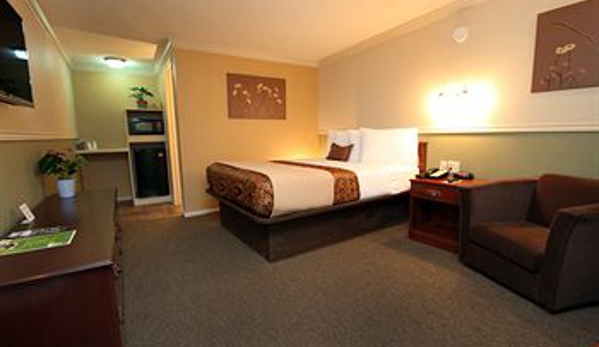 Family Garden Inn & Suites - Laredo, TX