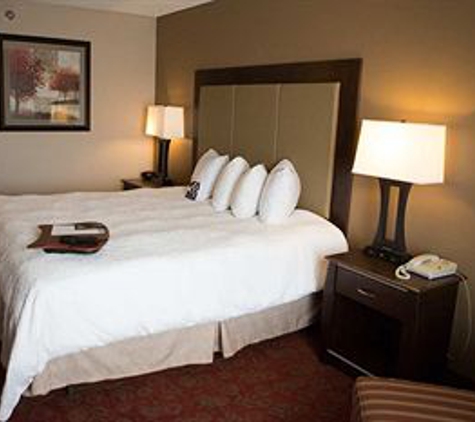 Hampton Inn & Suites Scottsbluff-Conference Center - Scottsbluff, NE