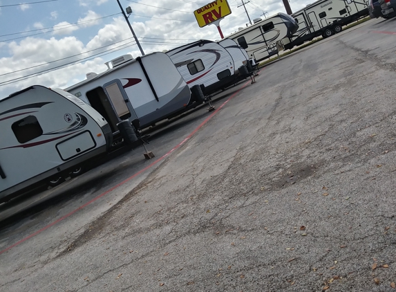 Quality 1 RV - Sanger, TX. RUN from this CROOKED place!!