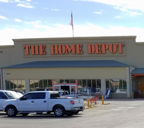 Dulce Dental - Dallas, TX. The Home Depot on Fort Worth Ave at 3 minutes drive to the east of Dalals dentist Dulce Dental