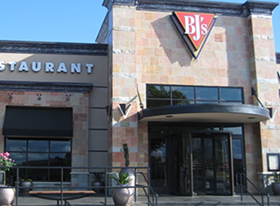 BJ's Restaurants - Gainesville, FL