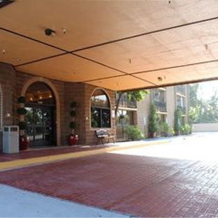 GreenTree Inn & Suites Alhambra - Alhambra, CA