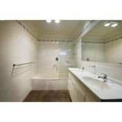 Gallery Image Number 3