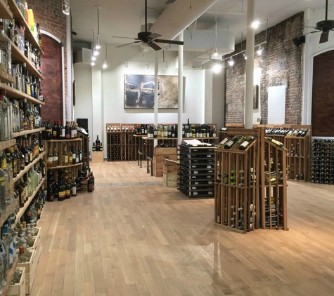 Roma Wines & Liquors - New York, NY