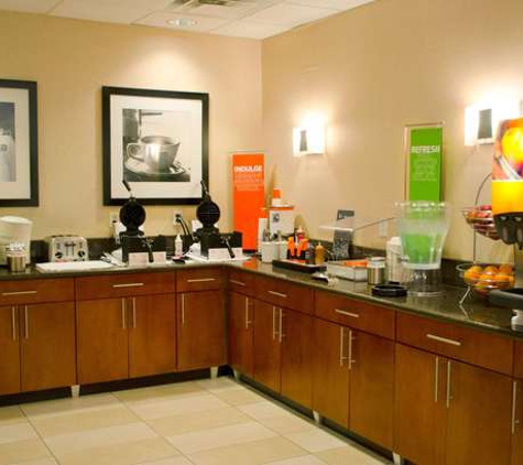 Hampton Inn & Suites College Station/Us 6-East Bypass - College Station, TX