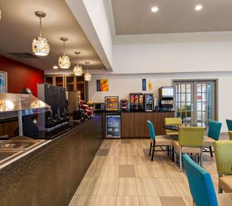 Best Western Carlton Suites - Birmingham, AL