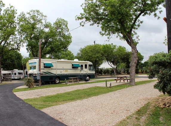 Traveler's World RV Resort - San Antonio, TX