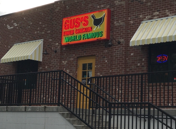 Gus's World Famous Fried Chicken - Knoxville, TN