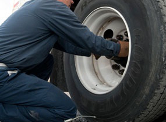 Service Tire Truck Ctr - Capitol Heights, MD