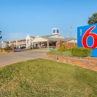 Motel 6 - Lawton, OK