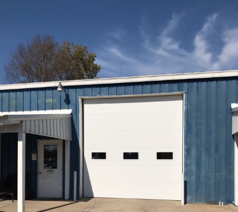 Holt Auto Body + Performance - Farmington, MO