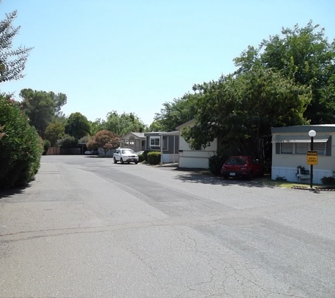 Park Royal Mobile Estates - Sacramento, CA