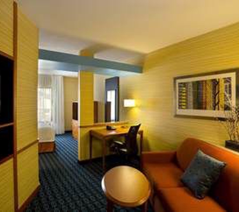 Fairfield Inn & Suites - Edison, NJ