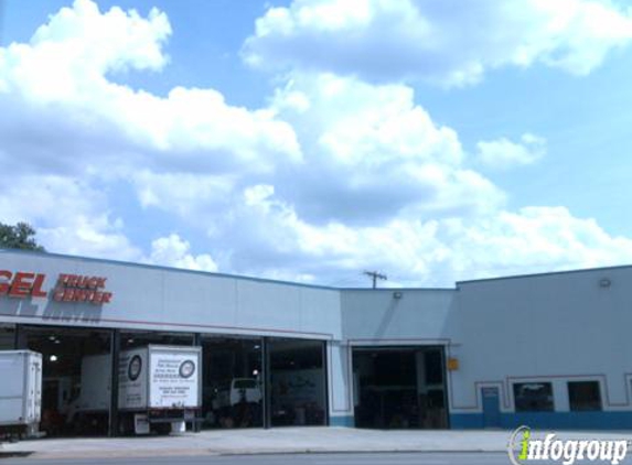 Degel Truck Center - Saint Louis, MO