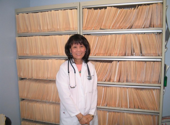 Sylvia Lam MD SC - Hoffman Estates, IL