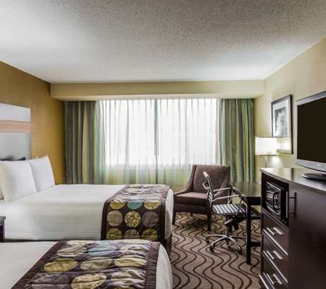 Ramada Plaza by Wyndham Charlotte Airport Conference Center - Charlotte, NC