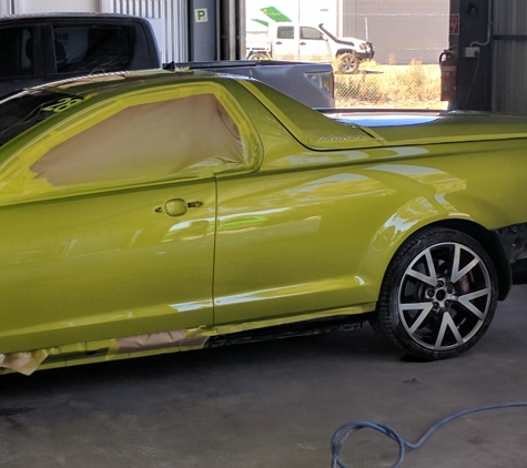 Lachlan Valley Smash Repairs - Forbes, NSW. Small Blending Paint Jobs