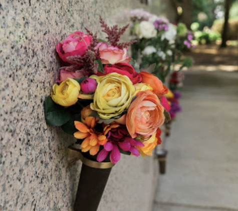 Evergreen Memorial Gardens Cemetery & Funeral Chapel - Vancouver, WA