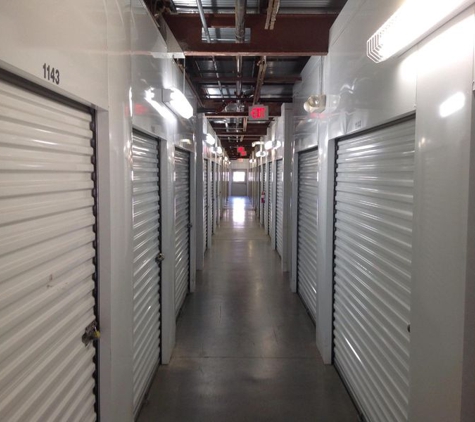 Life Storage - Arlington, TX