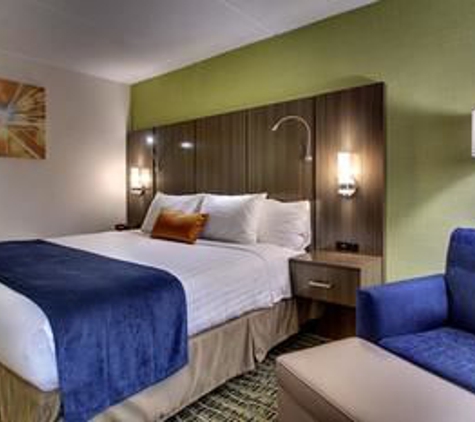 Best Western Plus New Englander - Woburn, MA