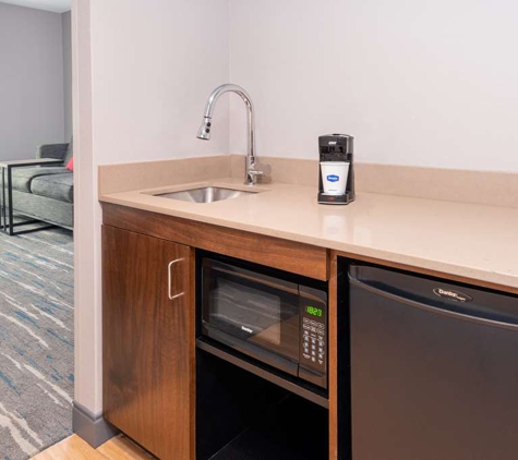 Hampton Inn Coventry-Warwick Area - Coventry, RI