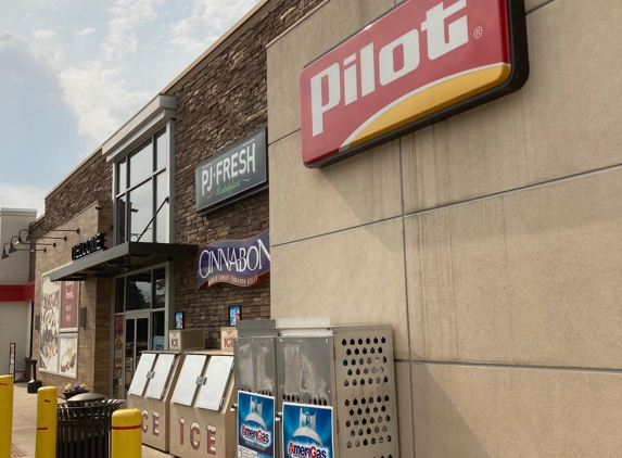 Pilot Travel Center - Alsip, IL