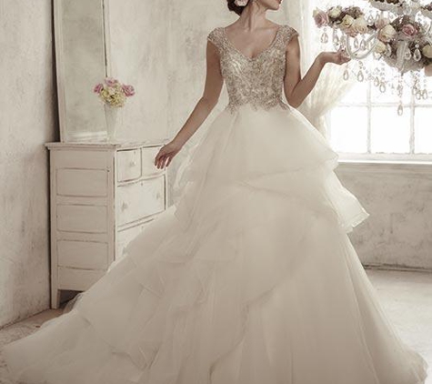 Elegant Occasions Gowns - Lincoln, NE