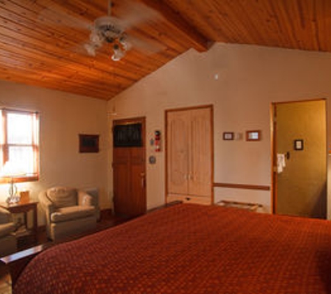 Dreamcatcher Bed & Breakfast - Taos, NM