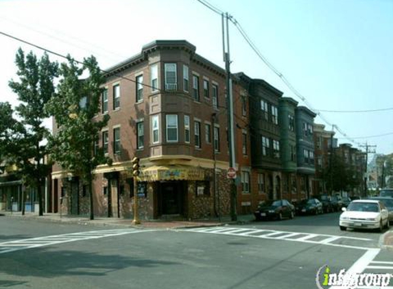 A B Tineo Grocery - Chelsea, MA