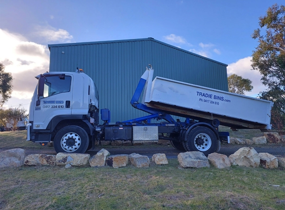Tradie Bins - Geilston Bay, TAS. Skip bin loading ready to go to the next job.